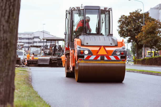 Best Driveway Paving Contractor  in Paramount, CA