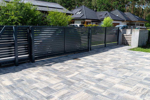Best Driveway Resurfacing Pavers  in Paramount, CA